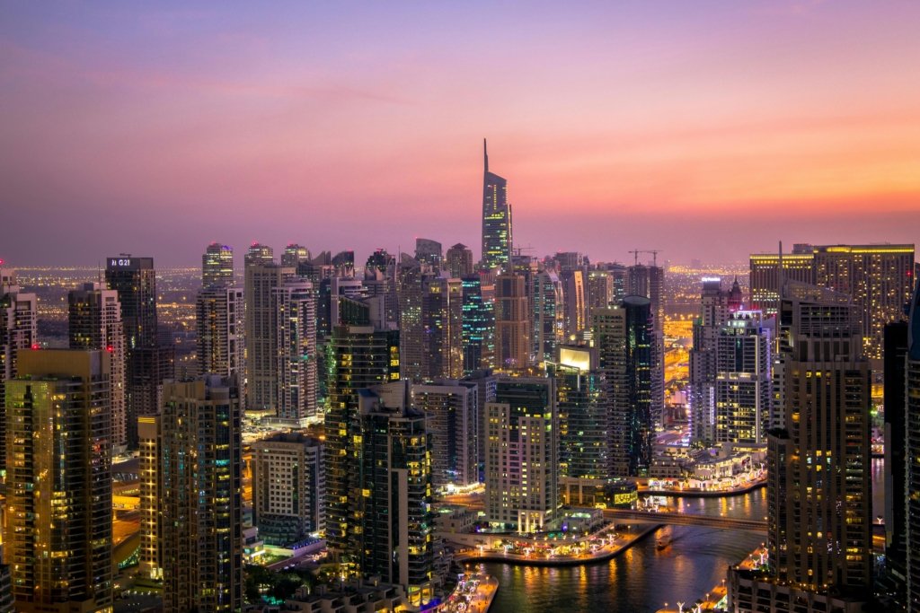 Guide to Buying Luxury Property in Dubai